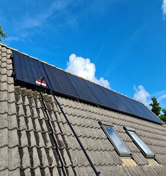 Zonnepanelen schoonmaken-galerij-MB Solar Montage